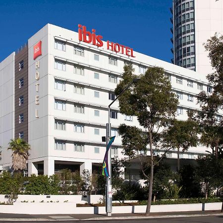 Ibis Sydney Olympic Park Hotel Exterior photo